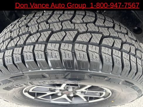 Used 2024 Jeep Wrangler Unlimited Rubicon AWD/4WD image 27