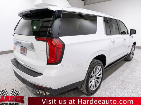 Used 2023 GMC Yukon XL Denali image 5