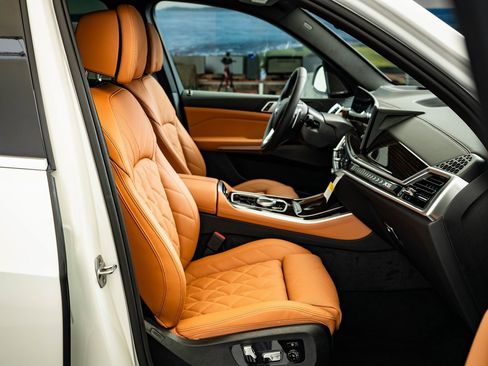 New 2026 BMW X5 xDrive40i w/ Climate Comfort Package image 23
