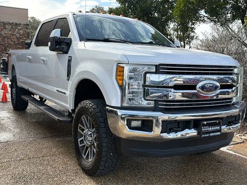 Used 2017 Ford F350 Lariat w/ Lariat Value Package image 3