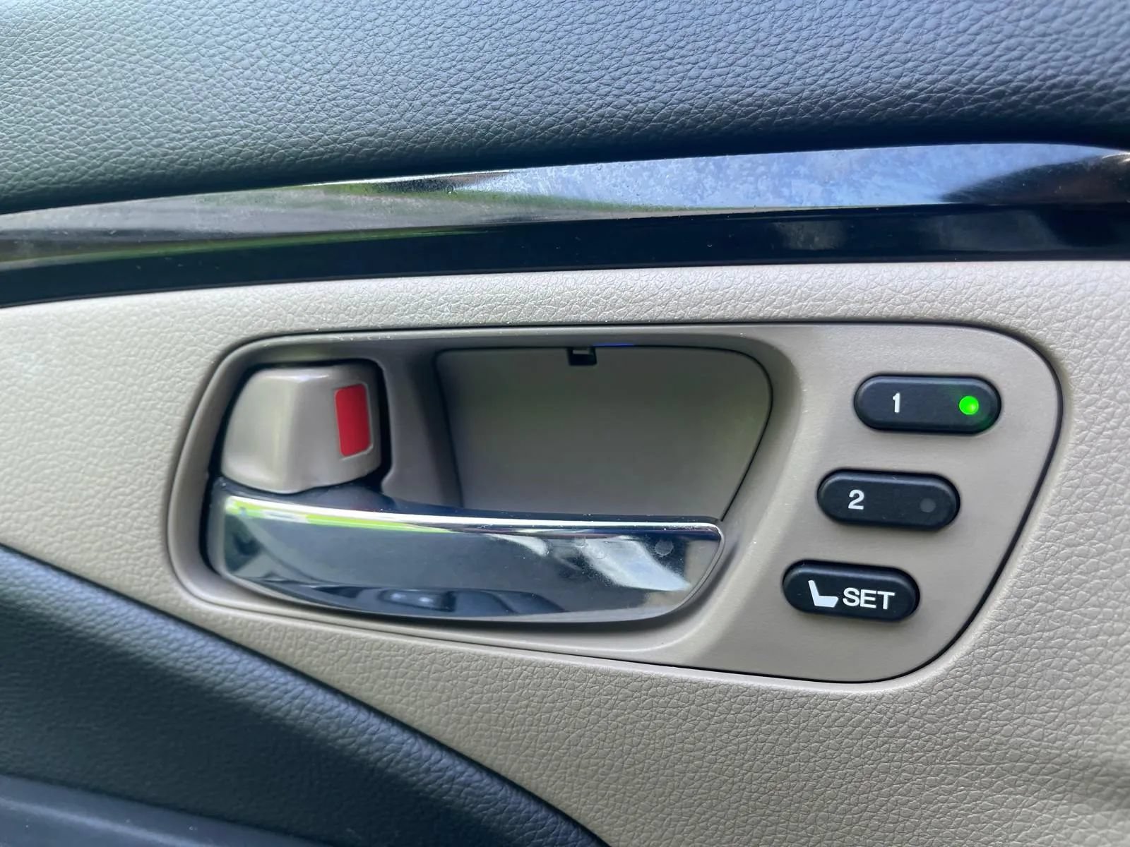 Used 2016 Honda Pilot Elite image 29