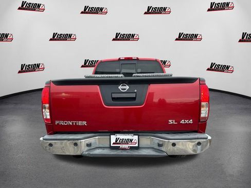 Used 2015 Nissan Frontier SL image 6