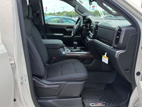 New 2026 Chevrolet Silverado 1500 RST AWD/4WD image 13