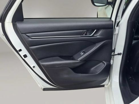 Used 2020 Honda Accord Sport image 13