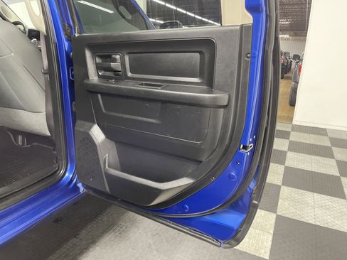 Used 2015 RAM 1500 Express image 18