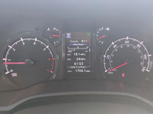 Used 2022 Toyota 4Runner SR5 Premium image 14