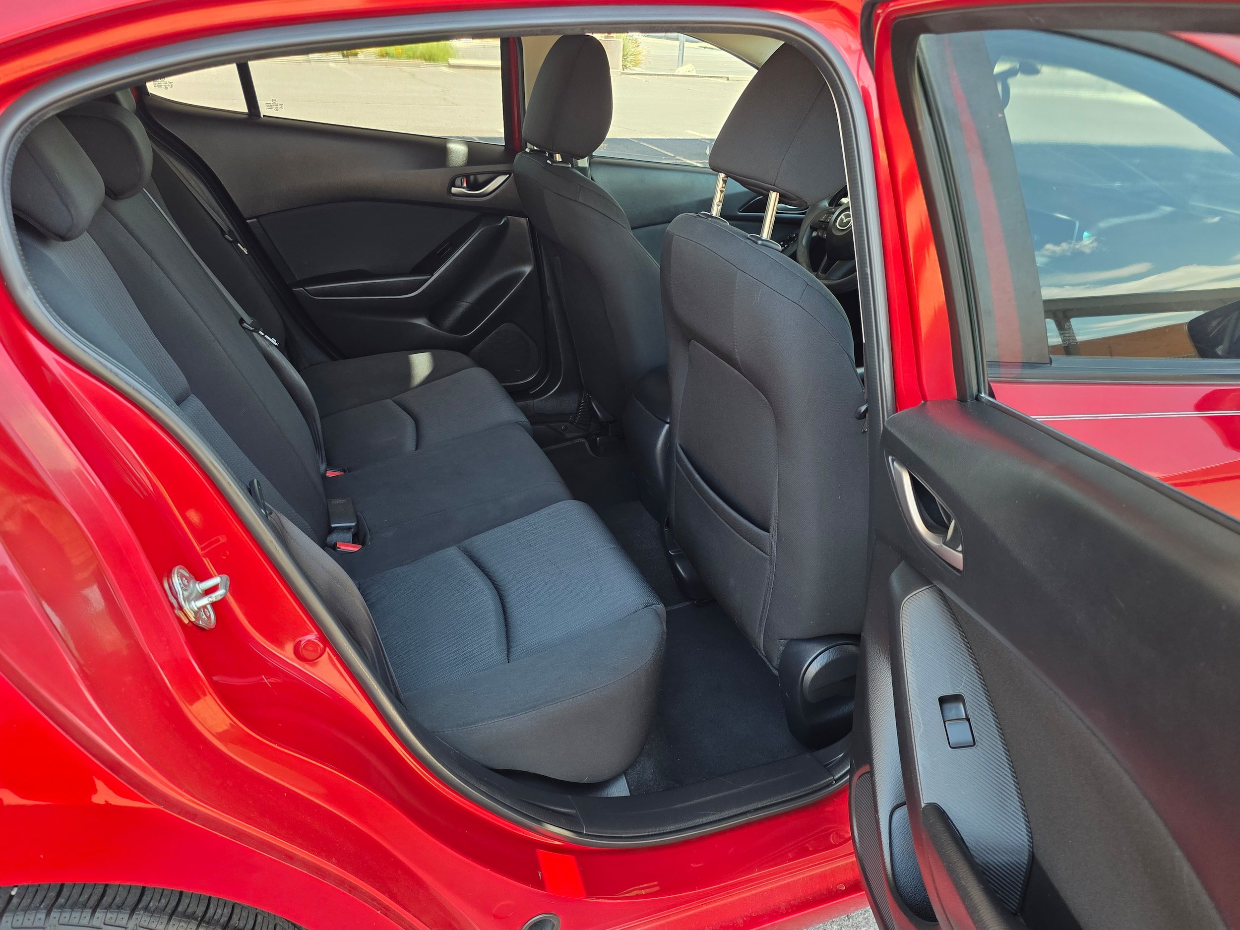 Used 2014 MAZDA MAZDA3 i Sport FWD image 22
