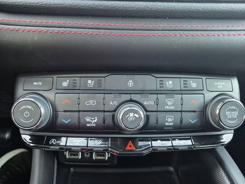 Used 2024 Dodge Durango GT image 22