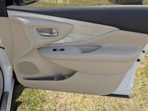 Used 2015 Nissan Murano SL image 36