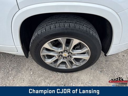 Used 2021 Chevrolet Traverse Premier w/ LPO, Cargo Package image 31