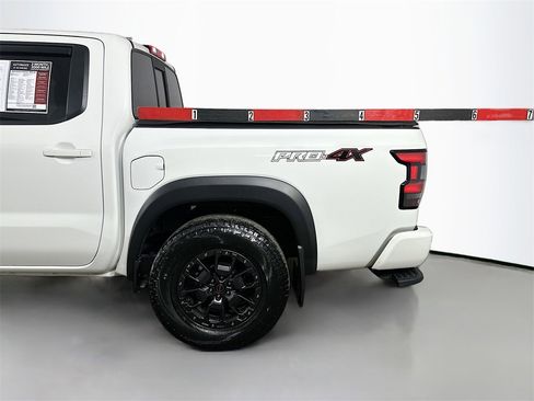 Used 2022 Nissan Frontier PRO-4X w/ Pro-4X Premium Package image 35