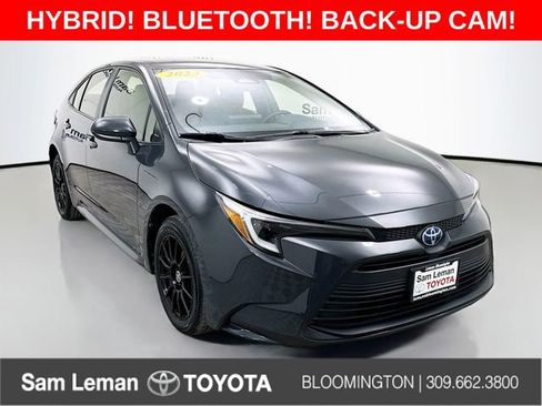 Used 2023 Toyota Corolla LE image 1