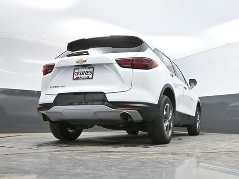 Used 2025 Chevrolet Blazer LT AWD/4WD image 50