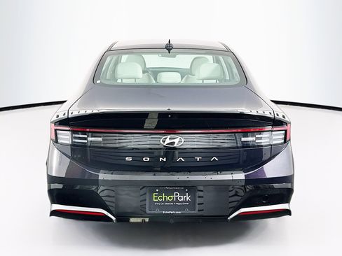 Used 2025 Hyundai Sonata SEL FWD image 7