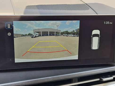 Used 2025 Hyundai Santa Fe SEL FWD image 18