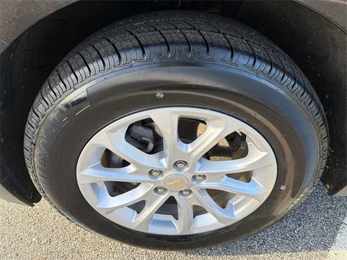 Used 2019 Chevrolet Equinox LS image 11