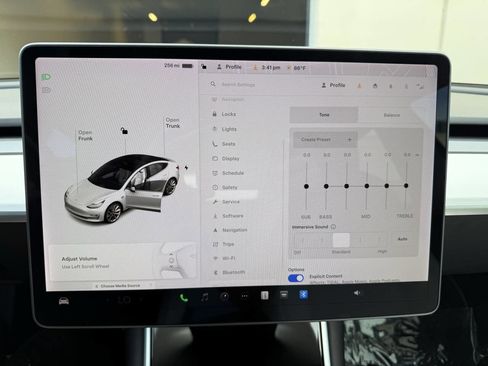 Used 2019 Tesla Model 3 Performance image 13