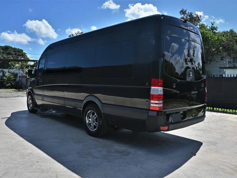 Used 2013 Mercedes-Benz Sprinter 2500 image 6
