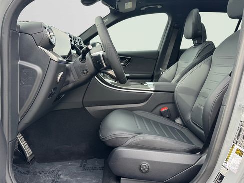 New 2026 Mercedes-Benz GLC 300 image 9