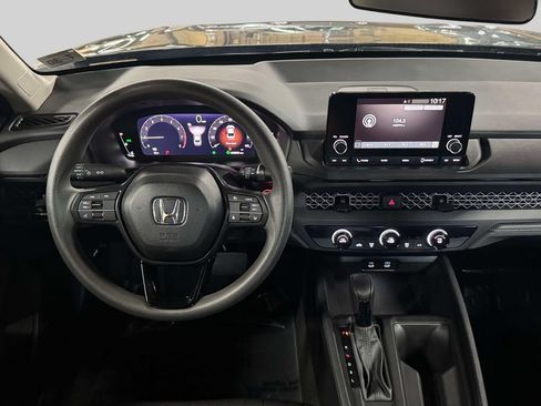 Used 2025 Honda Accord LX image 29