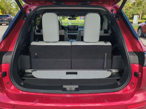 Used 2025 Mitsubishi Outlander SEL image 12