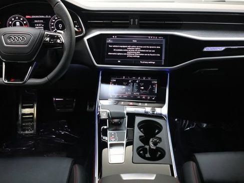 Used 2025 Audi RS 7 Performance AWD/4WD image 90