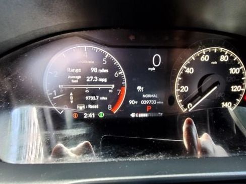 Used 2024 Honda HR-V Sport image 8