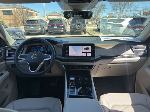 New 2026 Volkswagen Atlas SE FWD image 10