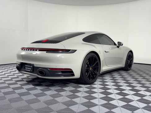 Certified 2022 Porsche 911 Carrera RWD image 9