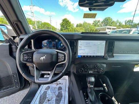 Certified 2025 Ford Bronco Badlands AWD/4WD image 22