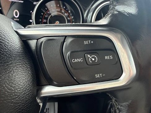 Used 2021 Jeep Wrangler Unlimited Sahara AWD/4WD image 20