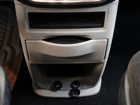 Used 2014 Dodge Grand Caravan American Value Package image 21