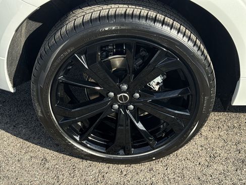 New 2026 Volvo XC60 B5 Ultra w/ Protection Package Premier image 33
