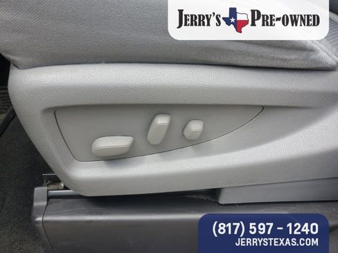 Used 2014 GMC Sierra 1500 SLE w/ Texas SLE Value Package AWD/4WD image 8