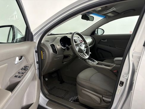 Used 2015 Kia Sportage LX AWD/4WD image 9