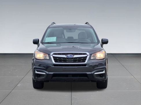Used 2018 Subaru Forester 2.5i Premium w/ All-Weather Package AWD/4WD image 9