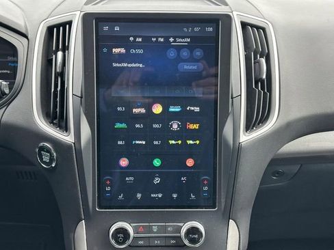 Used 2024 Ford Edge SEL image 14