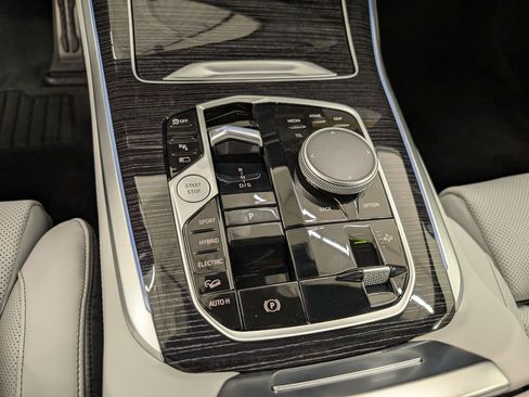 New 2026 BMW X5 xDrive50e w/ M Sport Package image 20