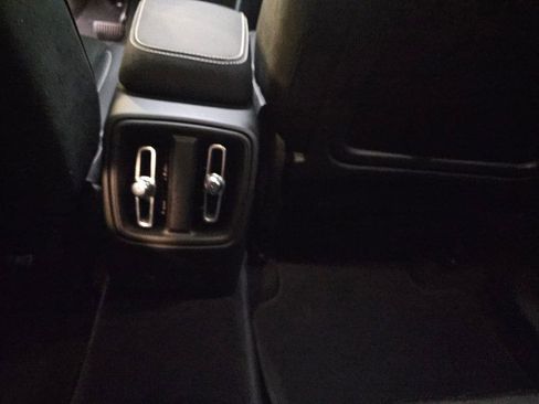 Certified 2023 Volvo XC40 Recharge Ultimate AWD/4WD image 15