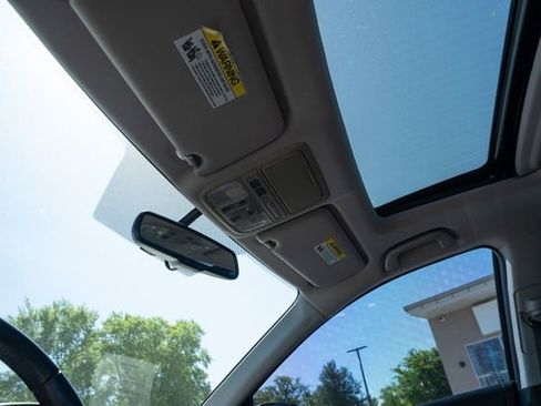 Used 2017 Honda Accord EX-L image 19
