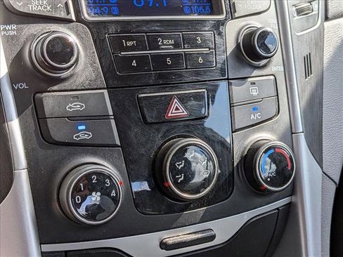 Used 2014 Hyundai Sonata GLS image 8