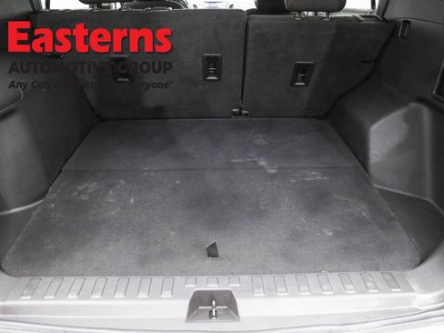 Used 2021 Chevrolet Equinox LT image 9