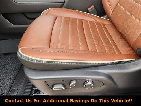 New 2026 GMC Sierra 3500 Denali Ultimate w/ LPO, Black Badging Package image 18