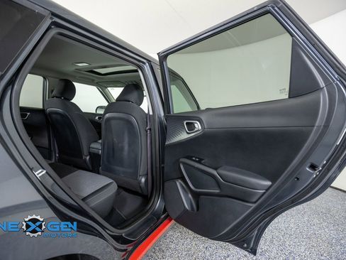 Used 2020 Kia Soul GT-Line w/ GT 2.0L Power Sunroof Package FWD image 31