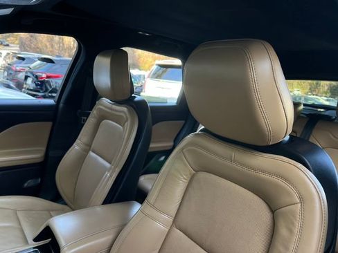 Used 2020 Lincoln Corsair Reserve image 14