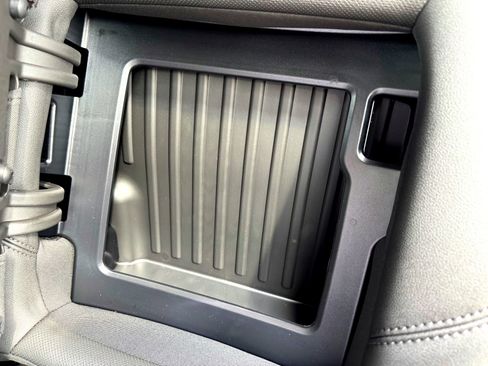 Used 2025 Chevrolet Silverado 3500 LTZ w/ LTZ Convenience Package image 19