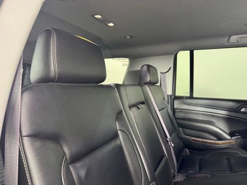 Used 2017 Chevrolet Suburban LT image 27