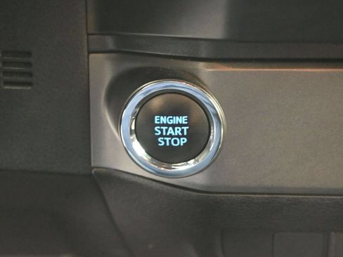 Used 2019 Toyota Tacoma TRD Sport RWD image 13