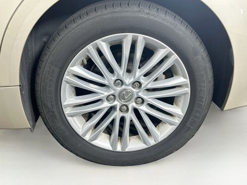 Used 2013 Lexus ES 350 w/ Luxury Pkg FWD image 11