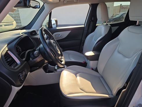 Used 2020 Jeep Renegade Limited w/ Safety and Security Group FWD image 13